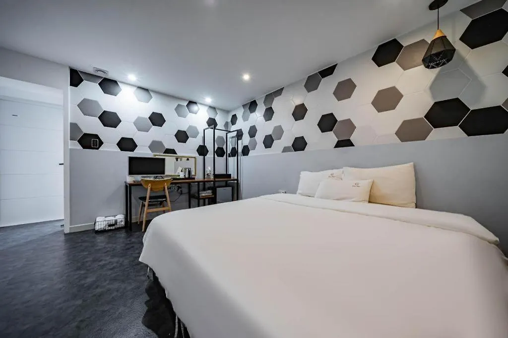 Gray Hotel Busan