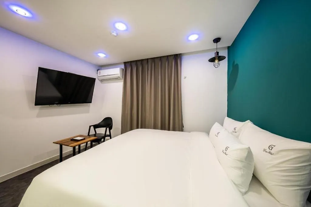 Gray Hotel Pusan