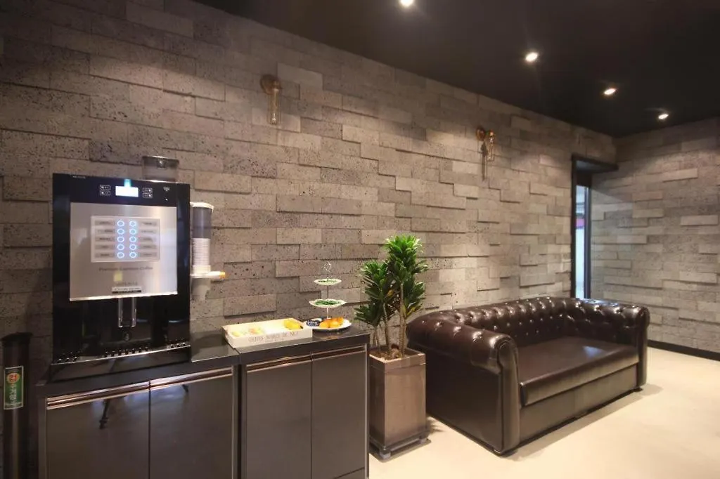 Gray Hotel Busan Motel