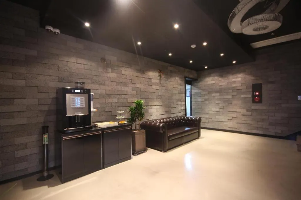 Gray Hotel Busan Motel