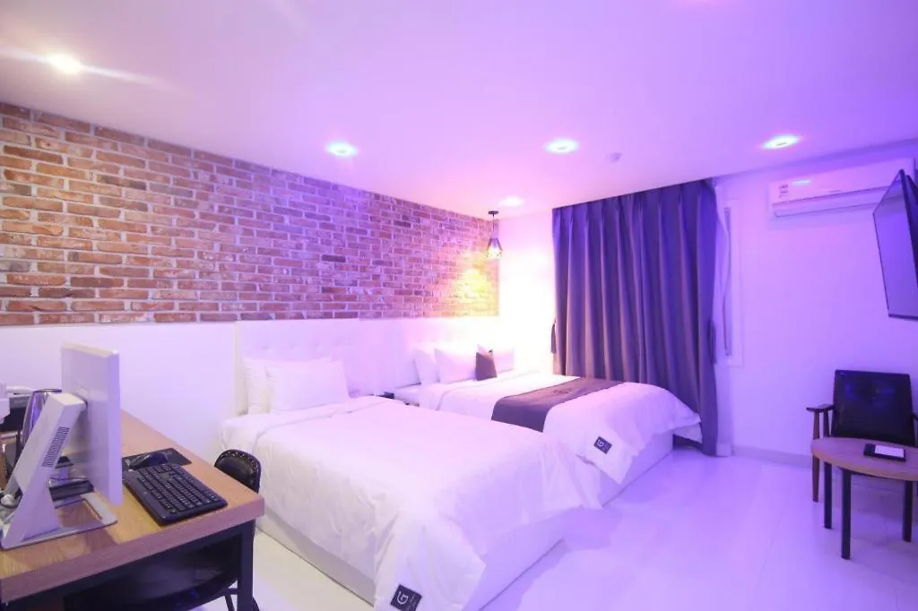 Gray Hotel Busan