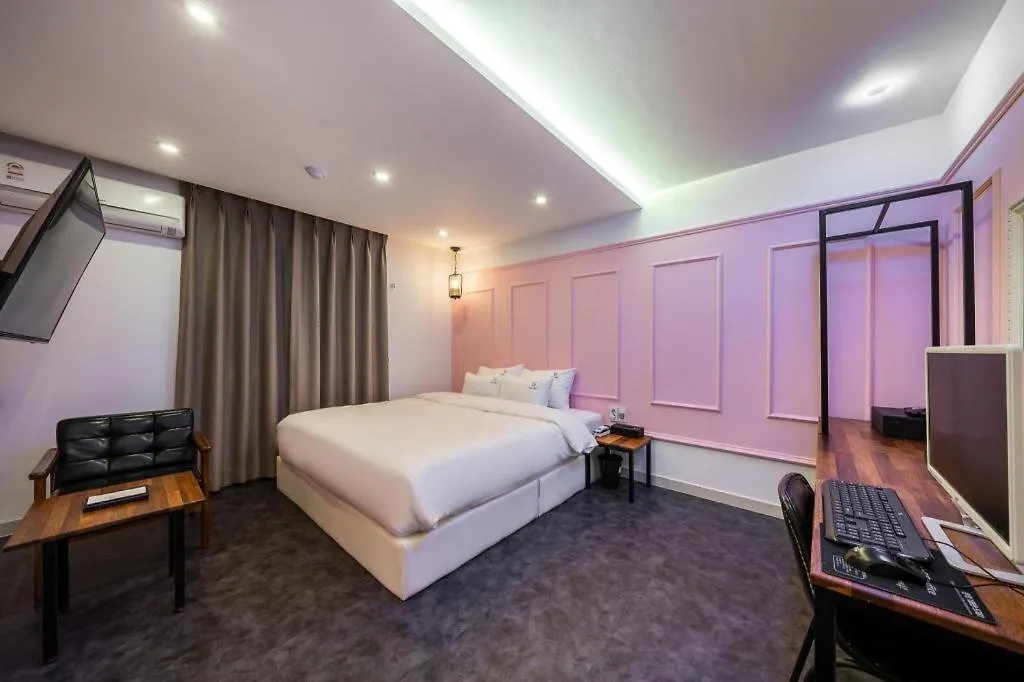 Gray Hotel Busan 2*,  South Korea