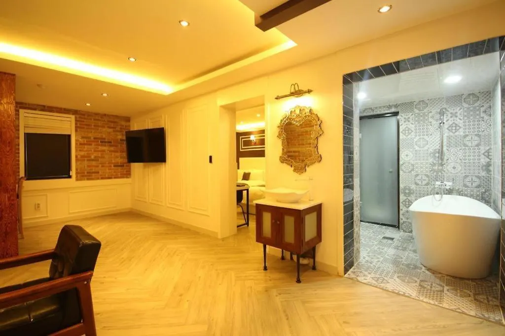 Motel Gray Hotel Busan