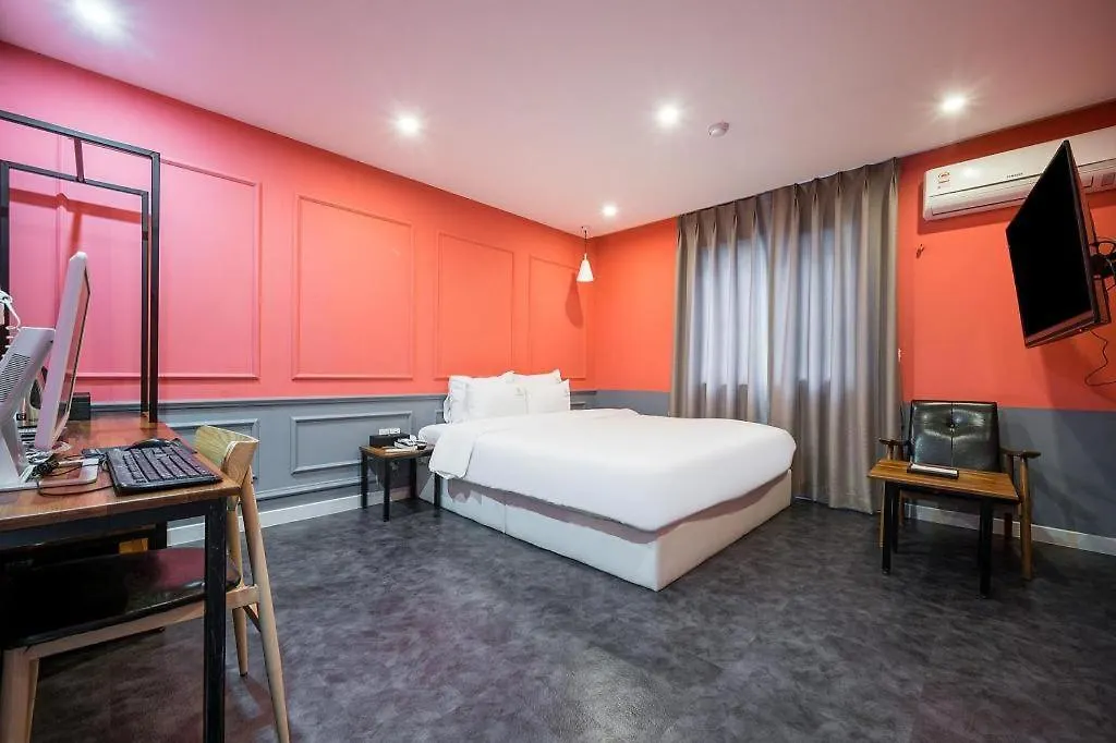 Gray Hotel Busan