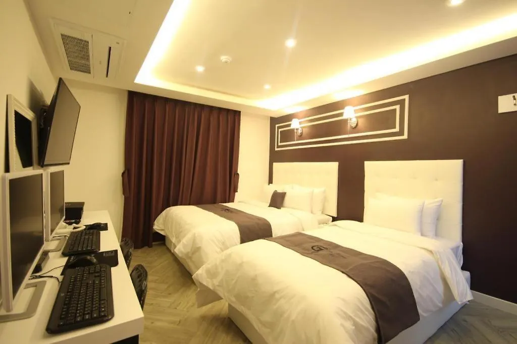 Gray Hotel Busan